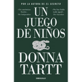 Un Juego de Niños / The Little Friend - Paperback