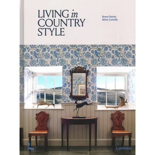 Living in Country Style - Hardcover