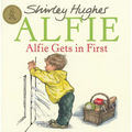 Alfie Gets in First - Paperback