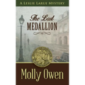 The Lost Medallion: A Leslie LaRue Mystery - Paperback