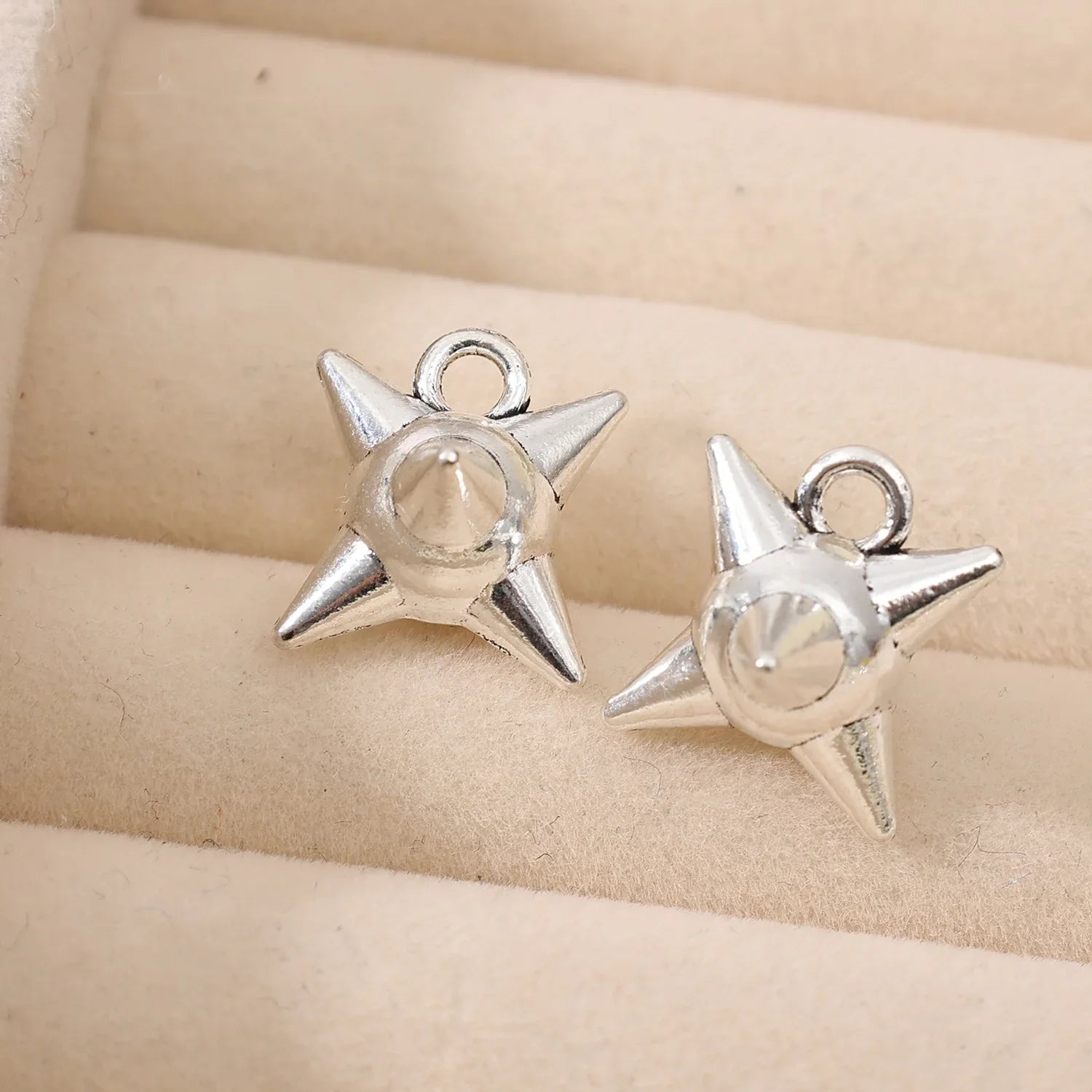 Punk Rock Aesthetic Spike Morning Star Rivet Dangle Charms Jewelry Making Gothic Spiky Ball Pendant Charms DIY Jewelry Findings