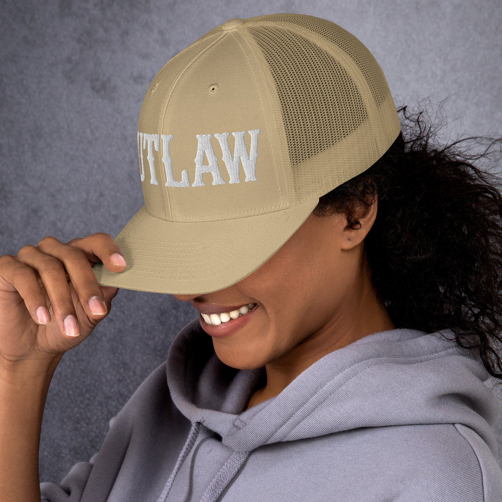 OUTLAW Retro Trucker Cap