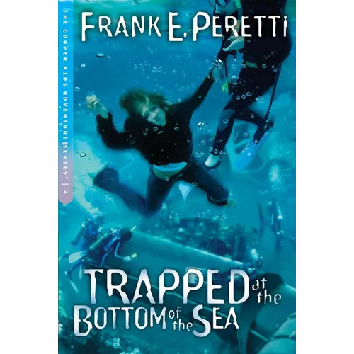 Trapped at the Bottom of the Sea: Volume 4 - Paperback